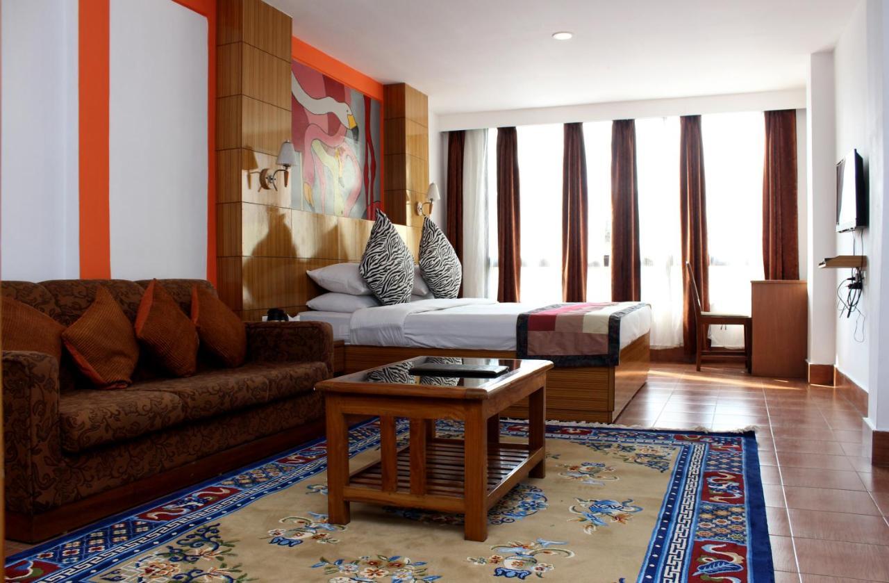 Hotel Tarayana Ґанґток Екстер'єр фото