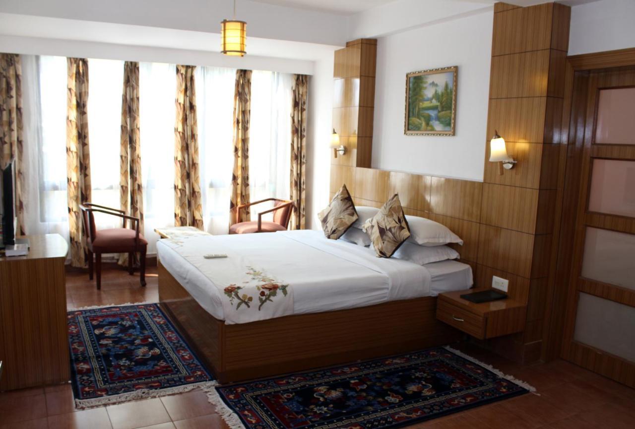 Hotel Tarayana Ґанґток Екстер'єр фото