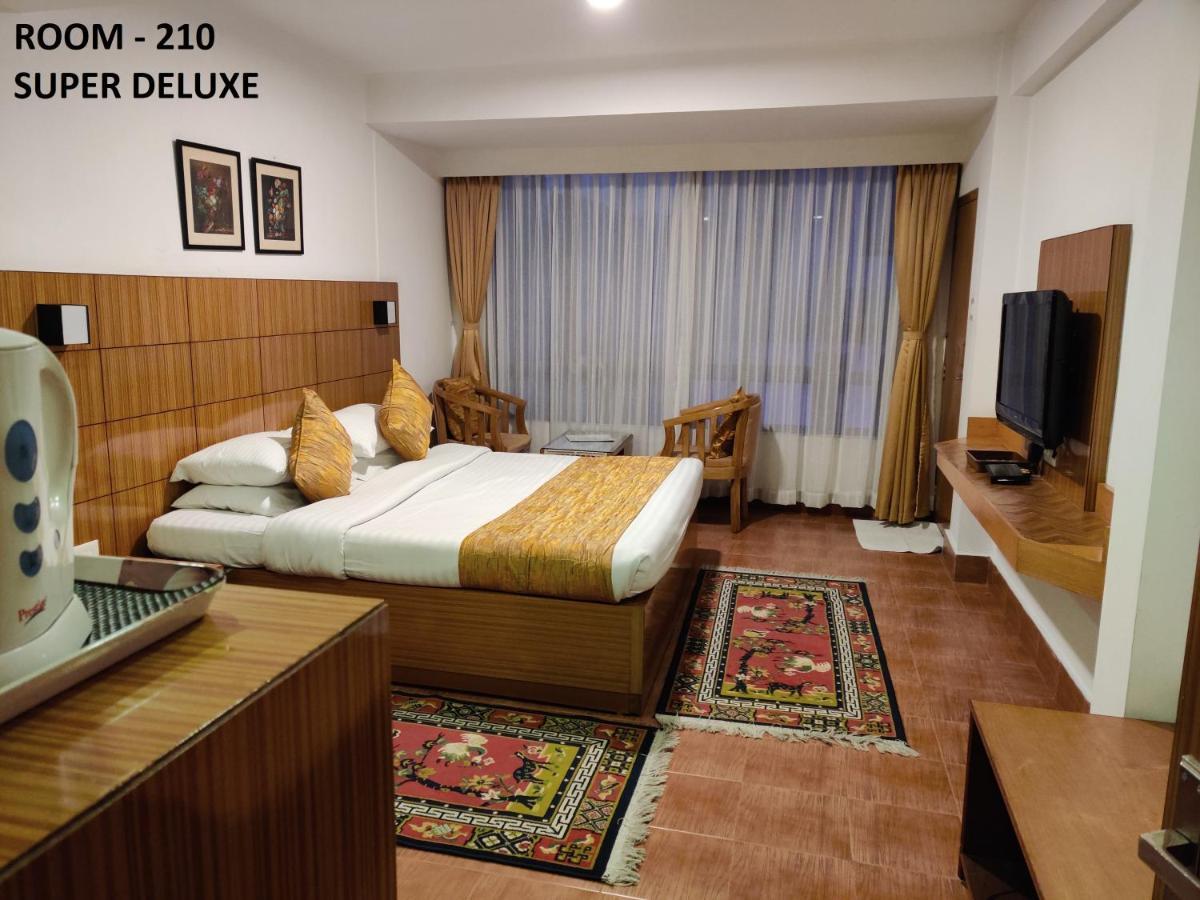 Hotel Tarayana Ґанґток Екстер'єр фото