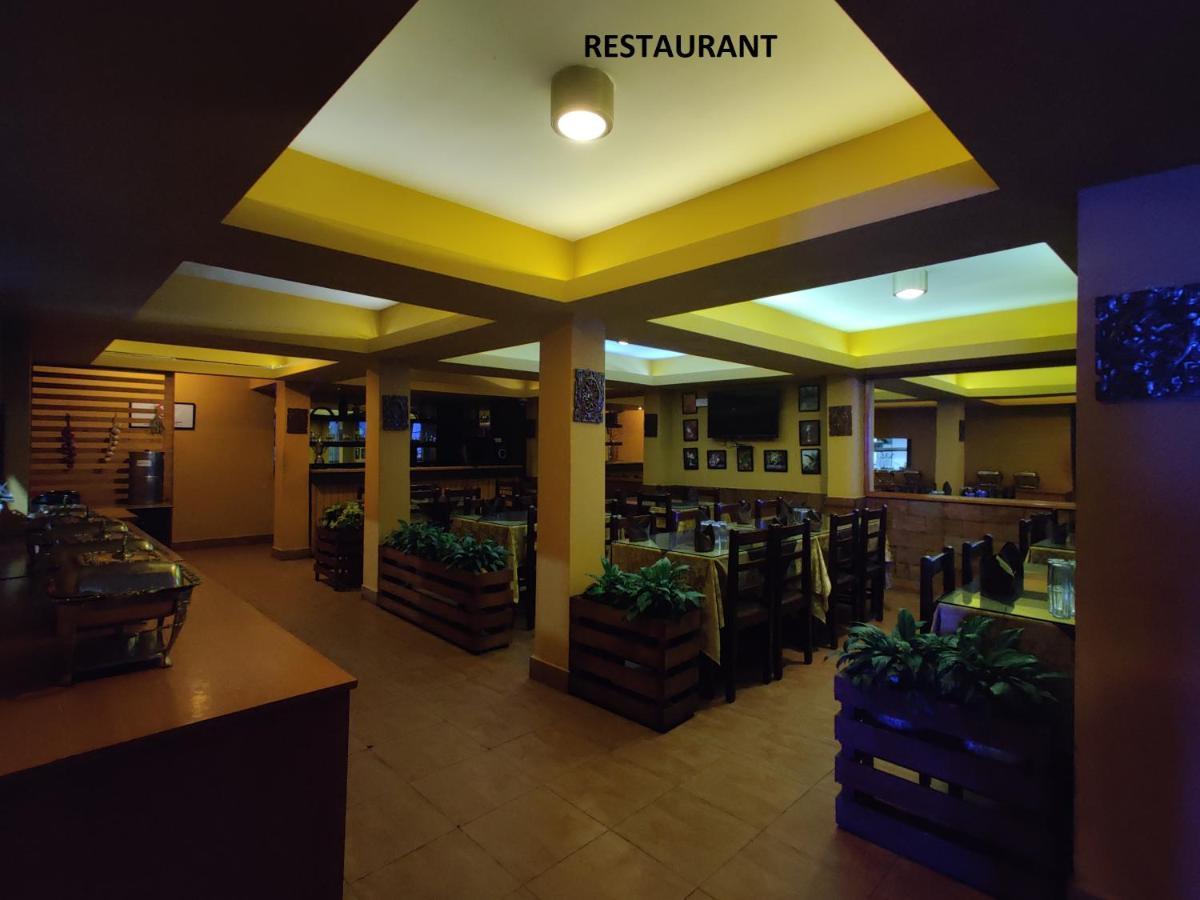Hotel Tarayana Ґанґток Екстер'єр фото