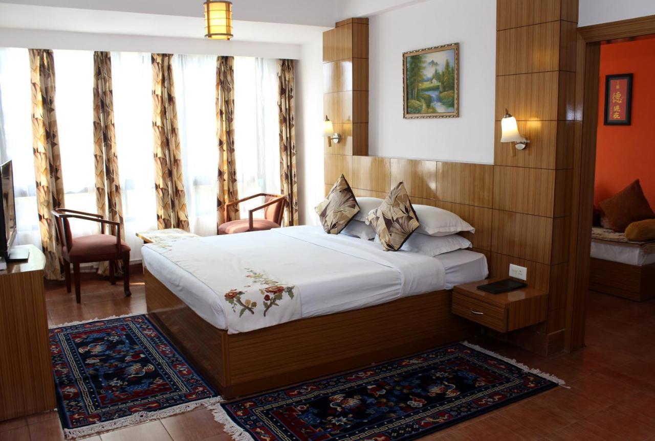 Hotel Tarayana Ґанґток Екстер'єр фото