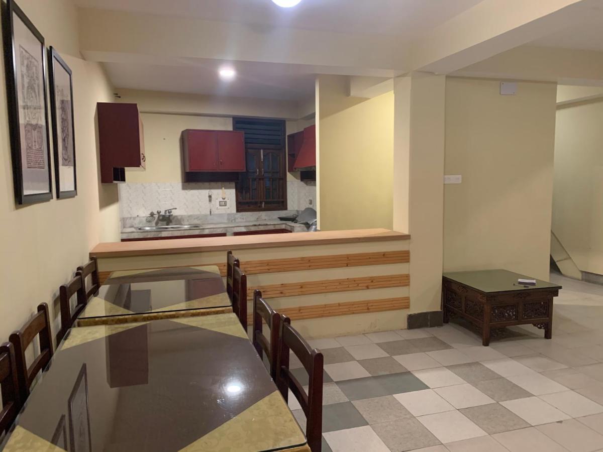 Hotel Tarayana Ґанґток Екстер'єр фото