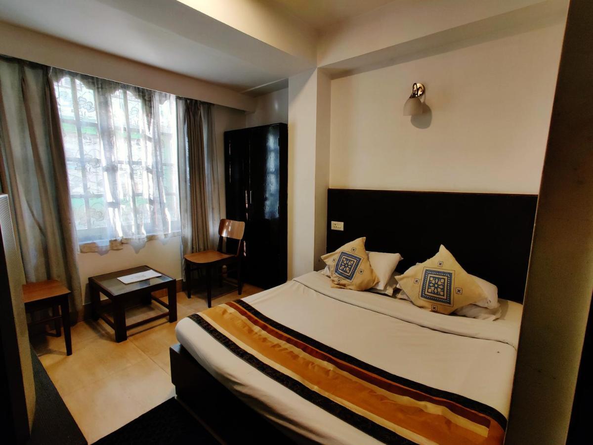 Hotel Tarayana Ґанґток Екстер'єр фото